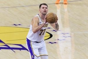 难道说?湖人上一次开季至少7胜2负是2019-20夺冠赛季