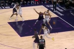 🤡滑稽!戈贝尔自信背打约基奇 撞了一下直接丢球了